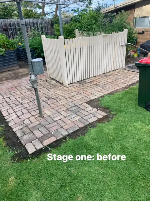 Red brick paving and timber sleeper walls with a stone courtyard (8 of 8)