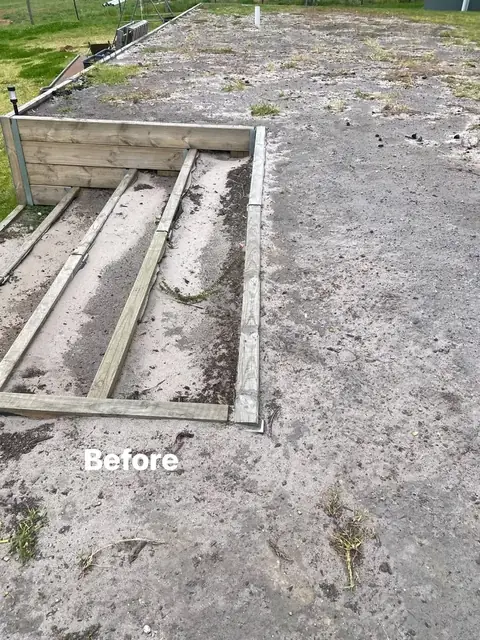 Onyx paver walkway and paved steps beside a retaining wall (6 of 6)